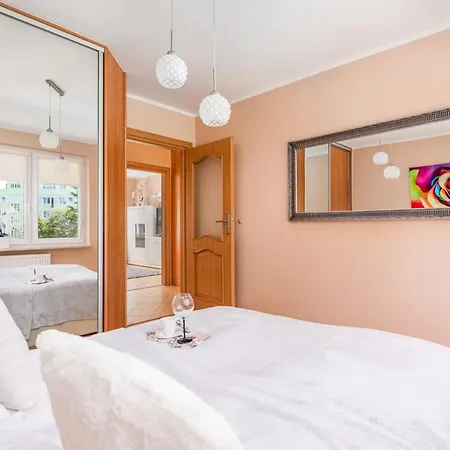 Rose In By Renters Колобжег